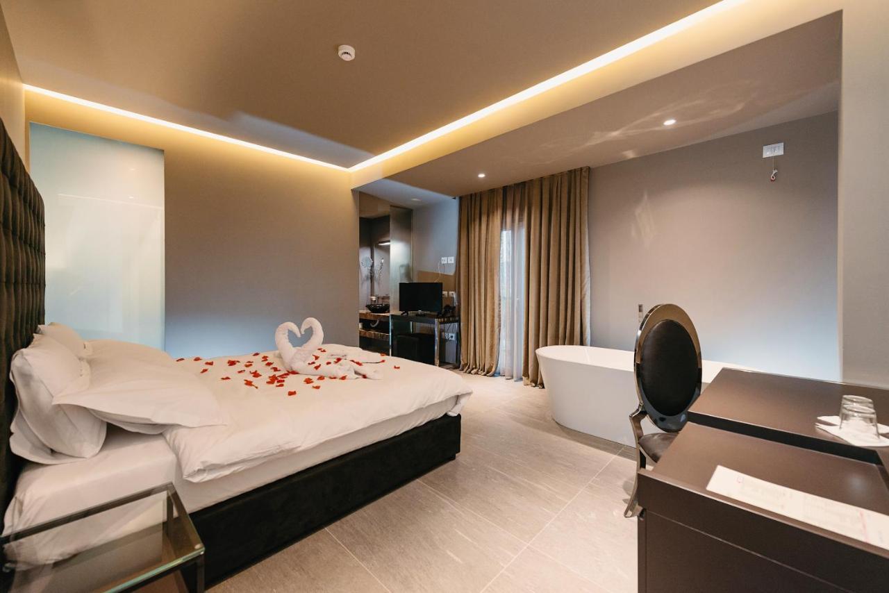 Hotel Egnatia Bërxull Exteriér fotografie